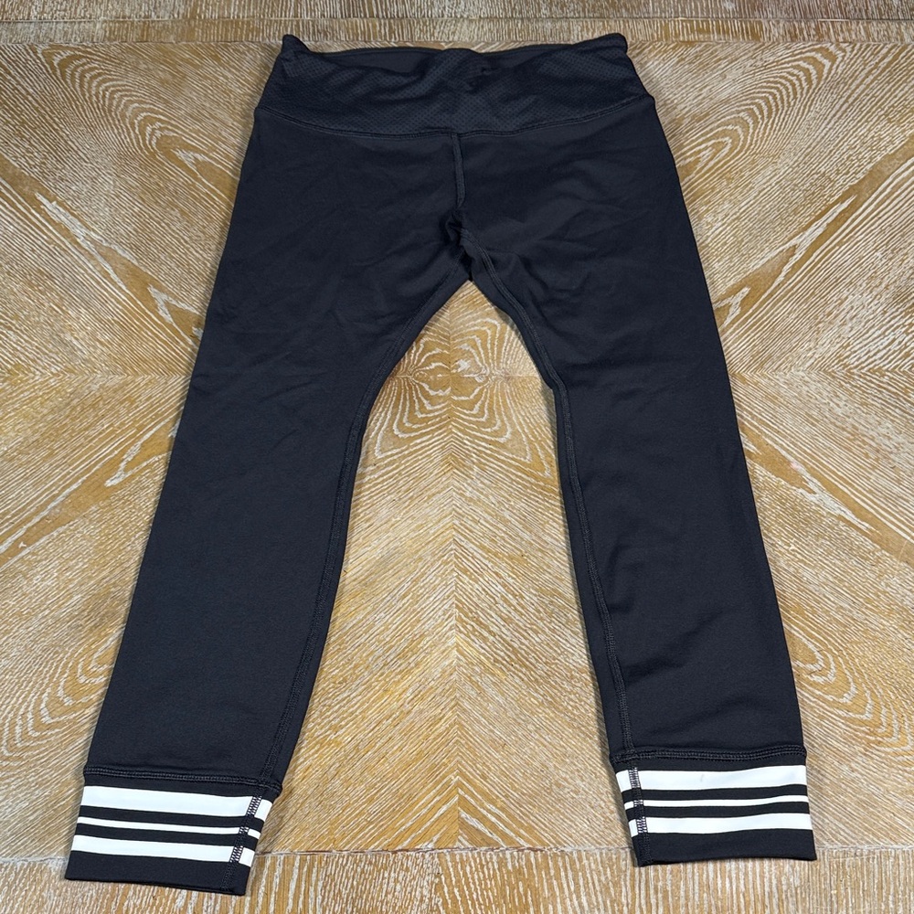 AFRIEL & TABBRIS Black Crop Leggings with Striped Cuffs S